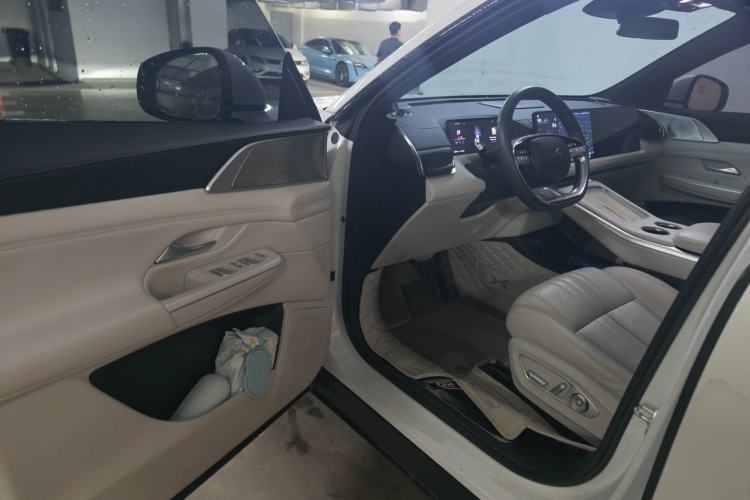 Used XPeng G9 2024 570 Max Driver Seat