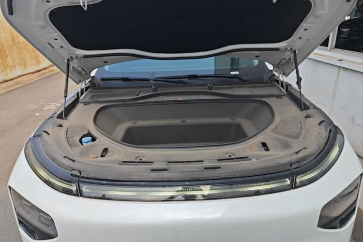 Used XPeng G9 2024 570 Max Engine Bay