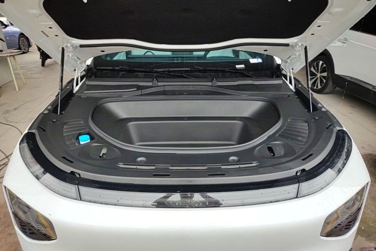 Used XPeng G9 2024 570 Pro Engine Bay