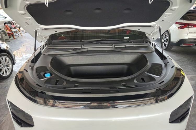 Used XPeng G9 2024 570 Max Engine Bay