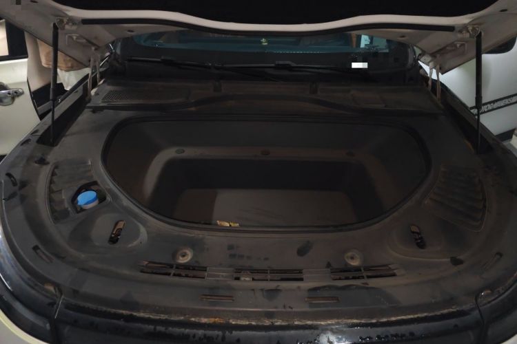 Used XPeng G9 2024 570 Max Engine Bay