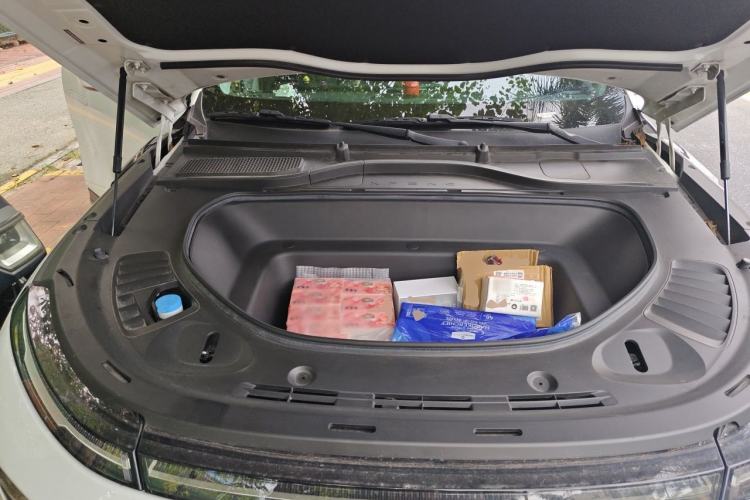 Used XPeng G9 2024 570 Max Engine Bay