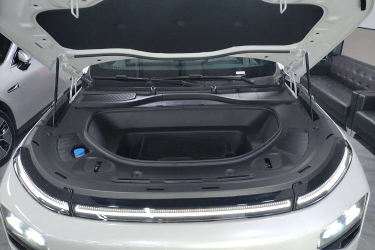 Used XPeng G9 2024 570 Max Engine Bay