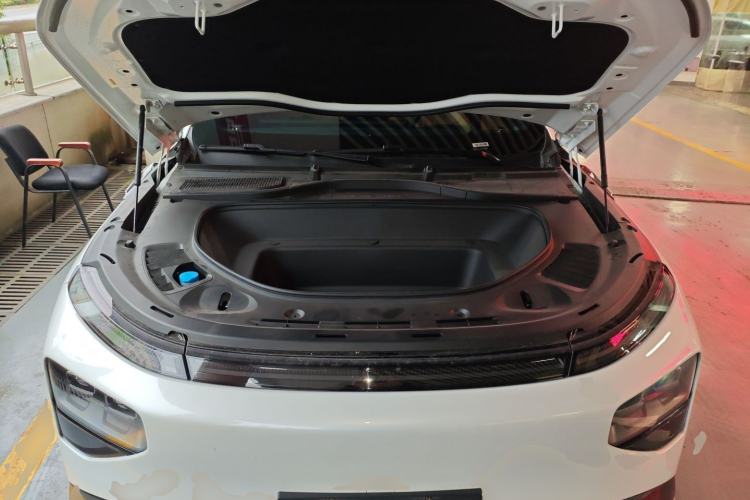 Used XPeng G9 2024 570 Pro Engine Bay