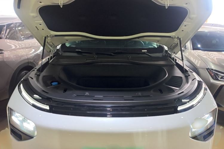 Used XPeng G9 2024 570 Max Engine Bay