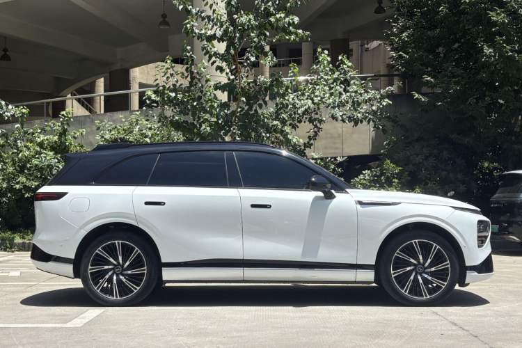 Used XPeng G9 2024 570 Max Exterior 10