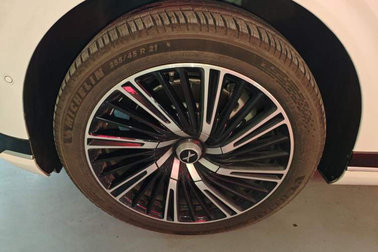 Used XPeng G9 2024 570 Pro Exterior 3