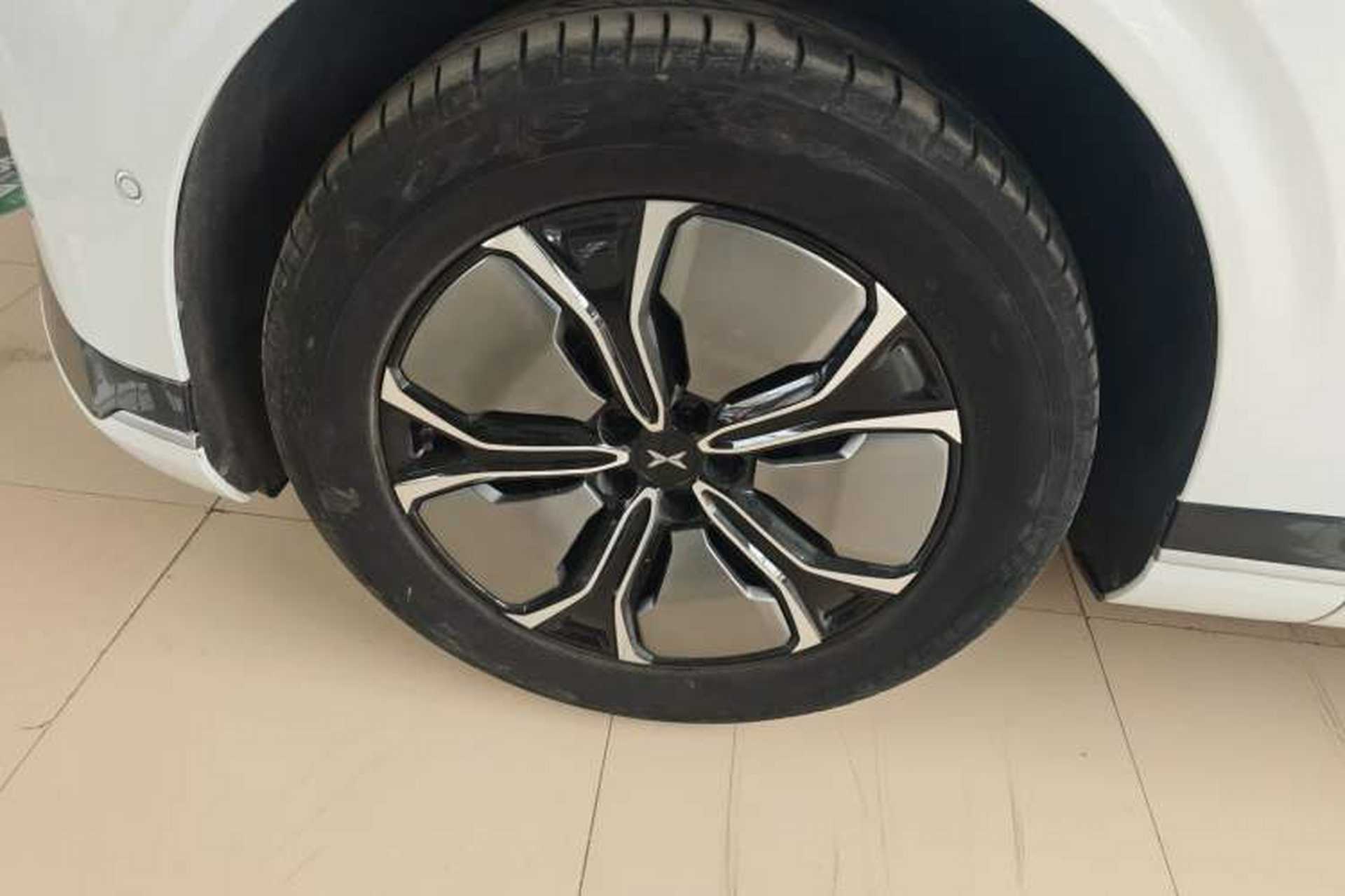 Used XPeng G9 2024 702 Pro Exterior 4