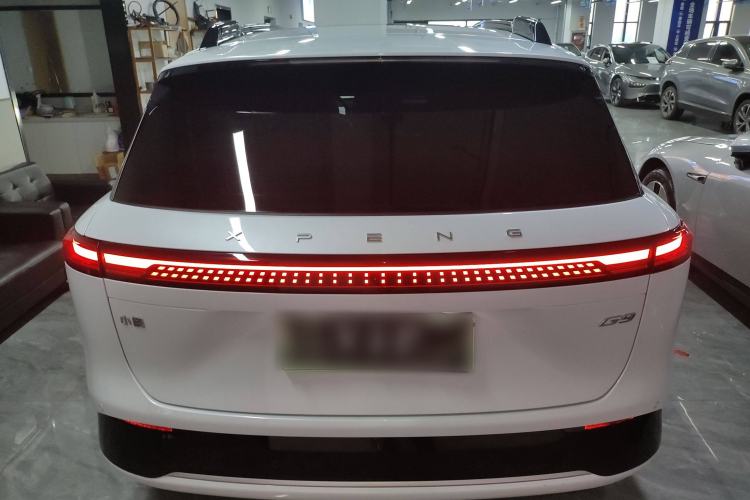 Used XPeng G9 2024 570 Max Exterior 4