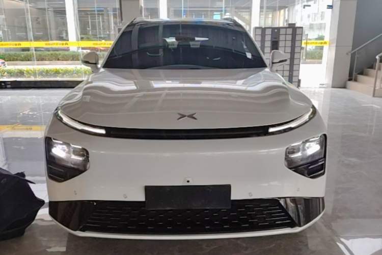 Used XPeng G9 2024 570 Max Front