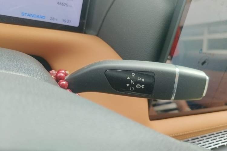 Used XPeng G9 2024 570 Pro Gear Lever