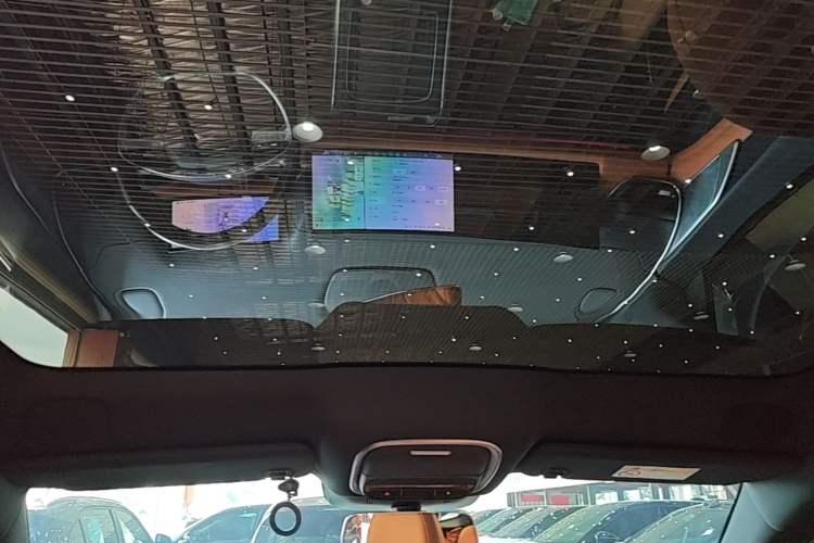 Used XPeng G9 2024 570 Max Headliner