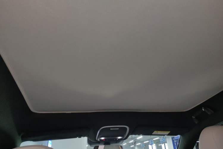 Used XPeng G9 2024 570 Max Headliner