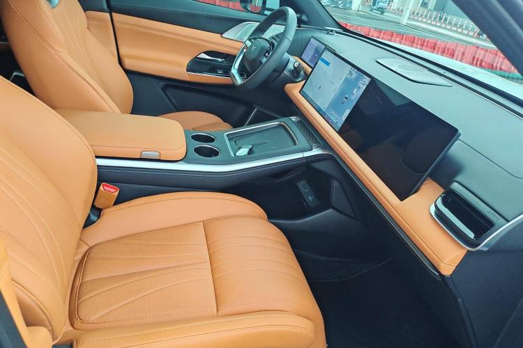 Used XPeng G9 2024 570 Max Interior 4
