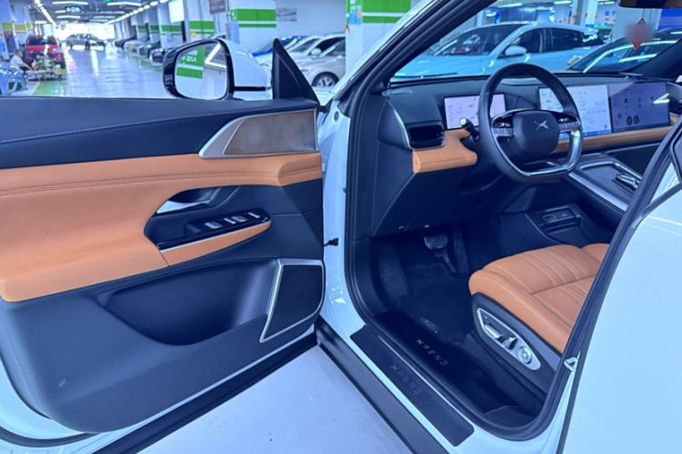 Used XPeng G9 2024 702 Max Interior 6
