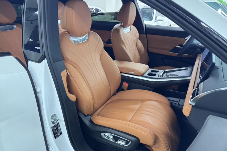 Used XPeng G9 2024 702 Max Interior 9