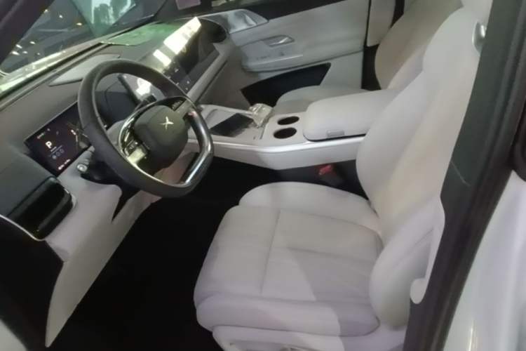 Used XPeng G9 2024 570 Max Left Front Seat
