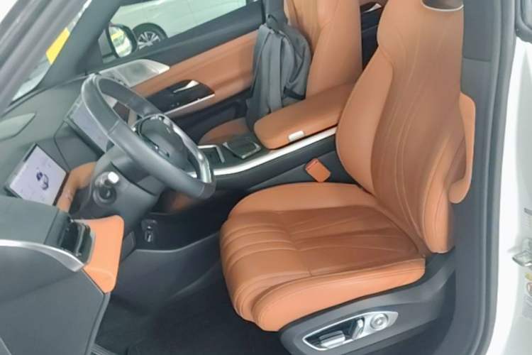 Used XPeng G9 2024 570 Max Left Front Seat