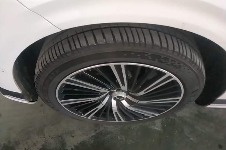 Used XPeng G9 2024 702 Max Left Front Wheel Hub