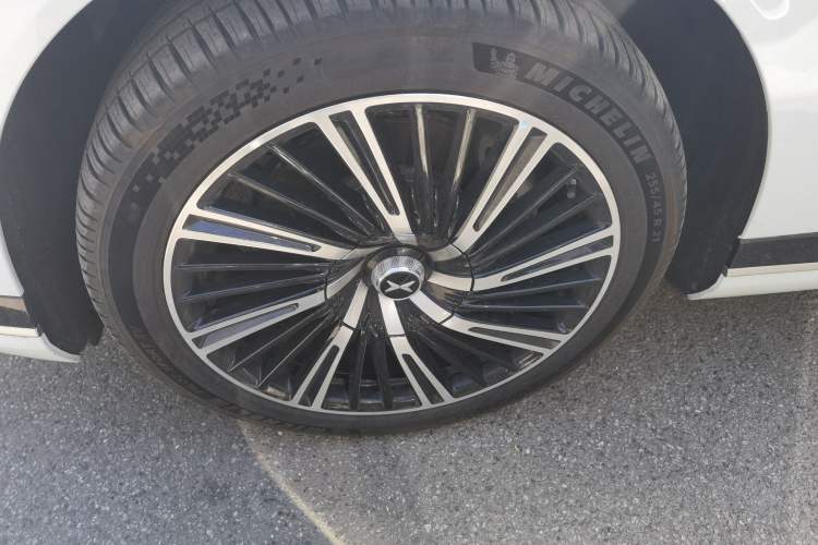 Used XPeng G9 2024 702 Max Left Front Wheel Hub