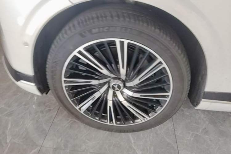 Used XPeng G9 2024 570 Max Left Front Wheel Hub