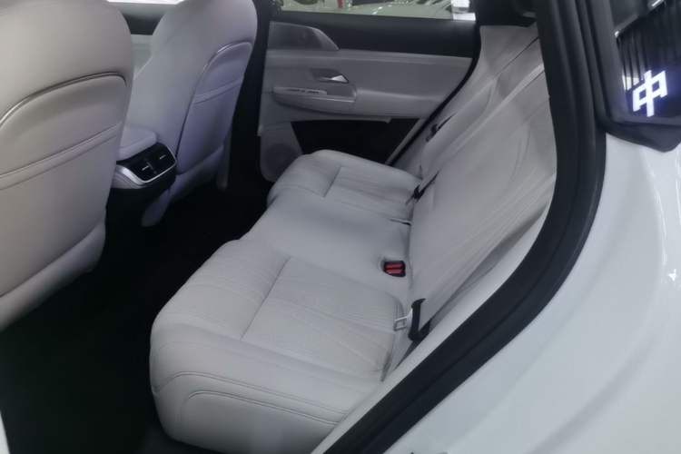 Used XPeng G9 2024 570 Pro Left Rear Seat