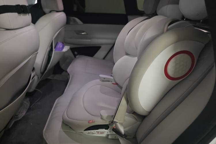 Used XPeng G9 2024 570 Max Left Rear Seat