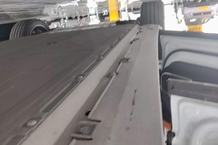 Used XPeng G9 2024 570 Max Left Side Sill