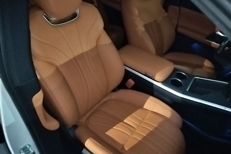Used XPeng G9 2024 570 Max Right Front Seat
