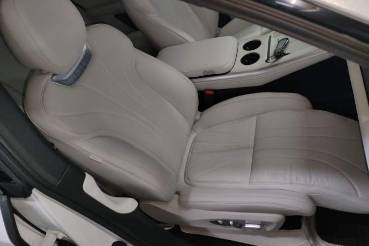 Used XPeng G9 2024 570 Max Right Front Seat