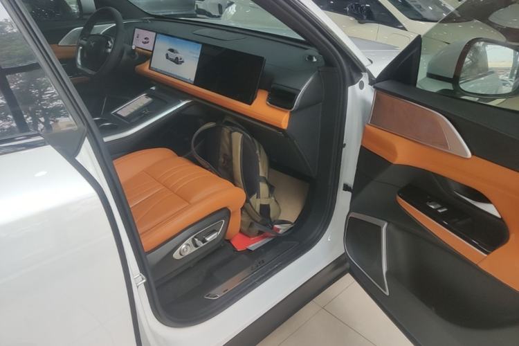 Used XPeng G9 2024 570 Max Right Front Seat
