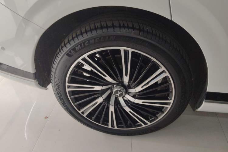 Used XPeng G9 2024 570 Pro Right Rear Wheel Hub
