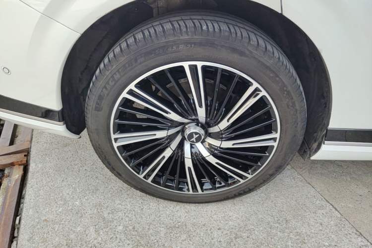 Used XPeng G9 2024 650 Max Right Rear Wheel Hub