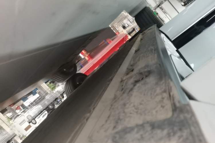 Used XPeng G9 2024 570 Pro Right Side Sill