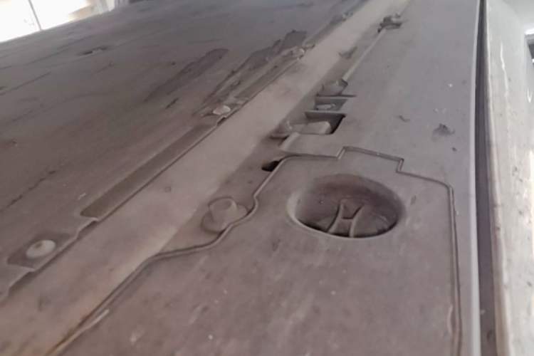 Used XPeng G9 2024 570 Max Right Side Sill