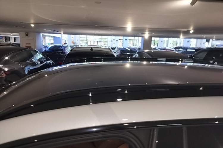 Used XPeng G9 2024 570 Max Roof