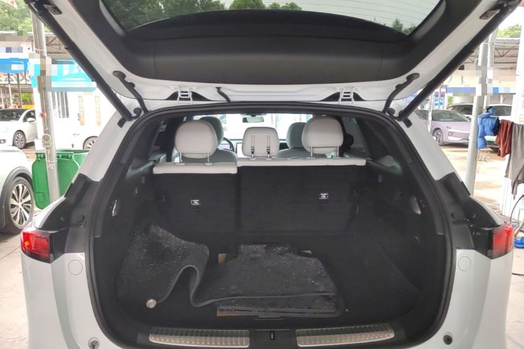 Used XPeng G9 2024 570 Pro Trunk