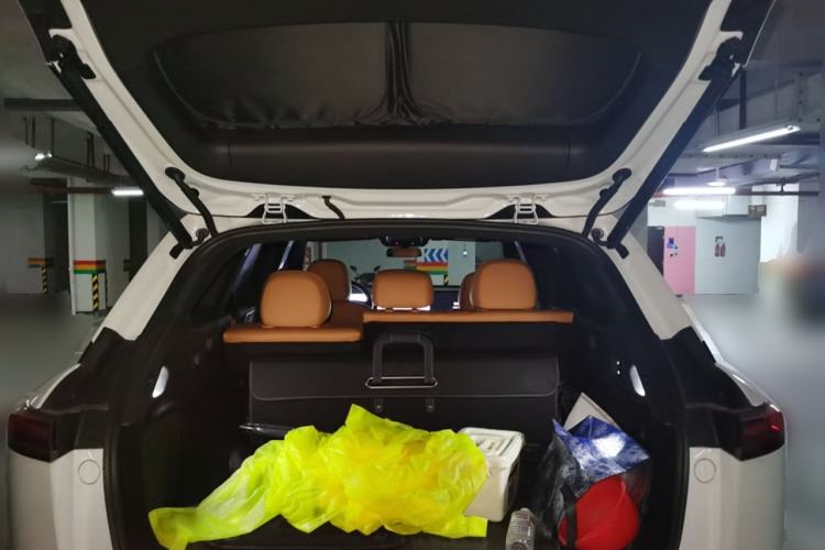 Used XPeng G9 2024 570 Max Trunk