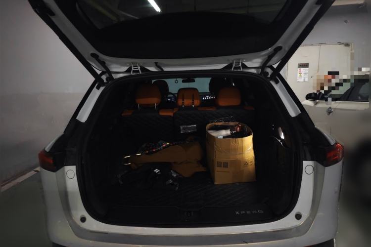 Used XPeng G9 2024 570 Max Trunk