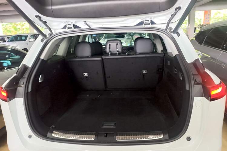 Used XPeng G9 2024 570 Max Trunk