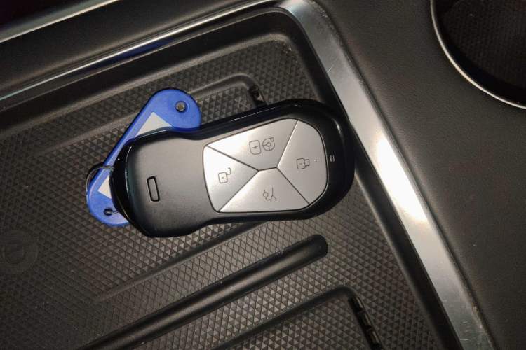 Used XPeng G9 2024 570 Pro Vehicle Key