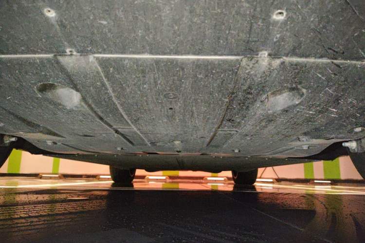 Used XPeng G9 2025 625 Long-Range Max Chassis Front