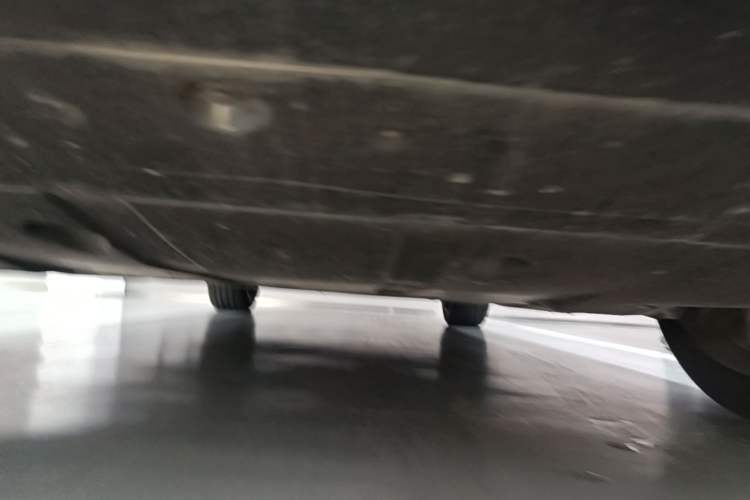 Used XPeng G9 2025 725 with Ultra-Long Range Max Chassis Front
