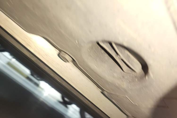 Used XPeng G9 2025 725 with Ultra-Long Range Max Chassis Front Left