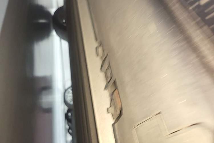 Used XPeng G9 2025 725 with Ultra-Long Range Max Chassis Front Right