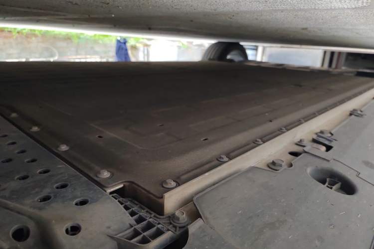 Used XPeng G9 2025 625 Long-Range Max Chassis Front Right