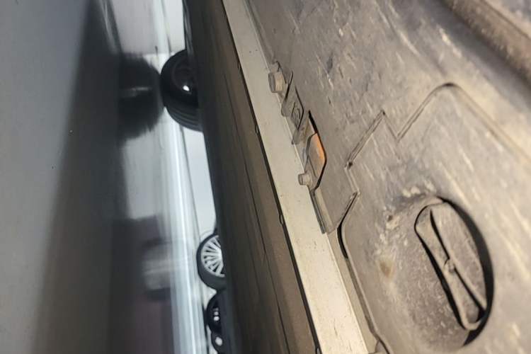 Used XPeng G9 2025 725 with Ultra-Long Range Max Chassis Front Right
