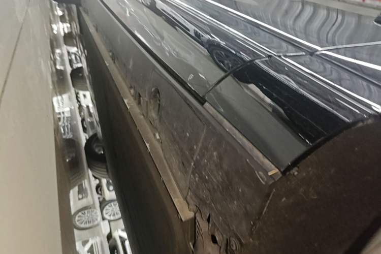 Used XPeng G9 2025 725 with Ultra-Long Range Max Chassis Front Right
