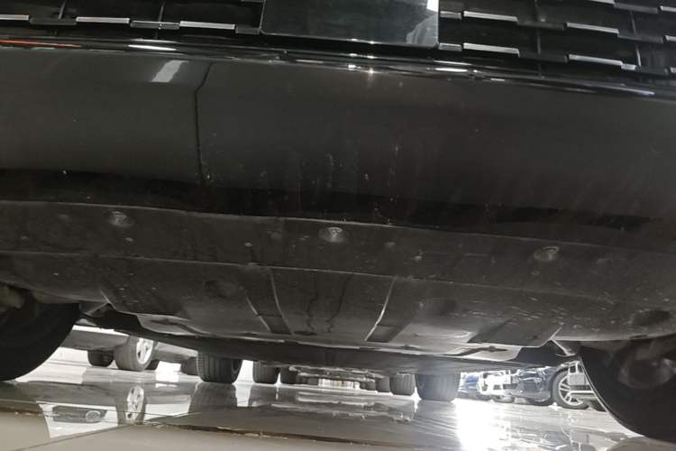 Used XPeng G9 2025 725 with Ultra-Long Range Max Chassis Front