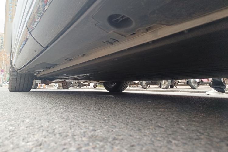 Used XPeng G9 2025 725 with Ultra-Long Range Max Chassis Rear Left